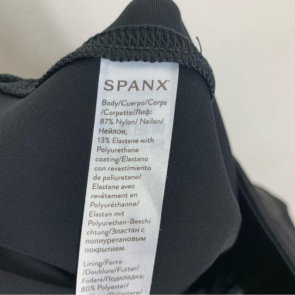 Spanx Matte Black Faux Leather Camo Leggings Small - Picture 8 of 8